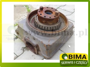 UŻYWANA ZWROTNICA LEWA MASSEY FERGUSON 3427375M92